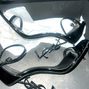 Ysl mug holders authentic size 8 lightly worn